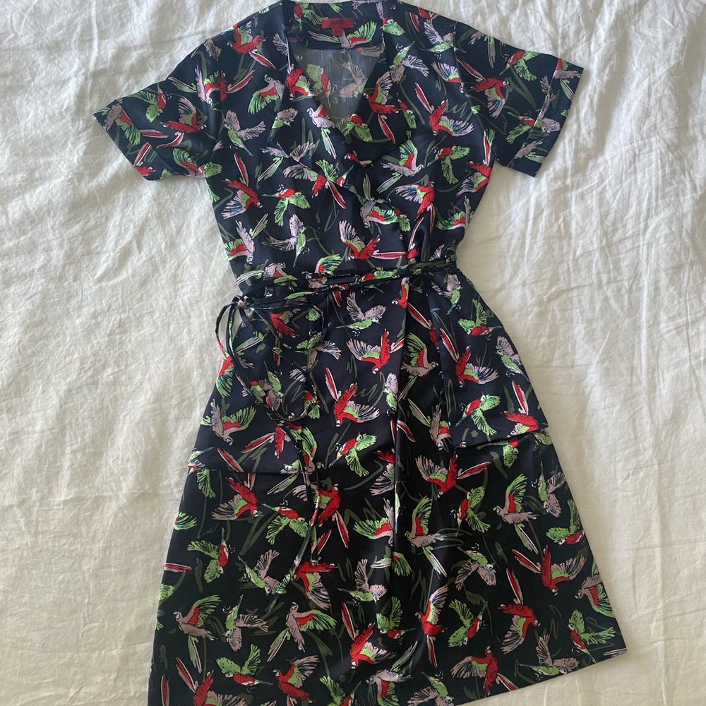EUC - Hugo Boss parrot print wrap-effect dress. Size 2.